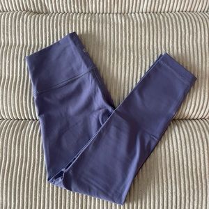 Lululemon wunder under size 8 leggings